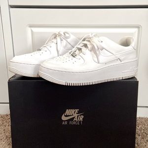 Nike Air Force 1 sage low. Triple white. Women’s size 8